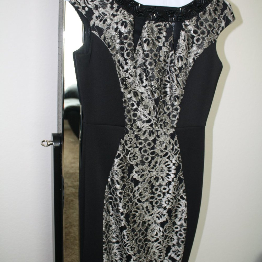 JAX Keyhole Embellished Lace Sheath Dress